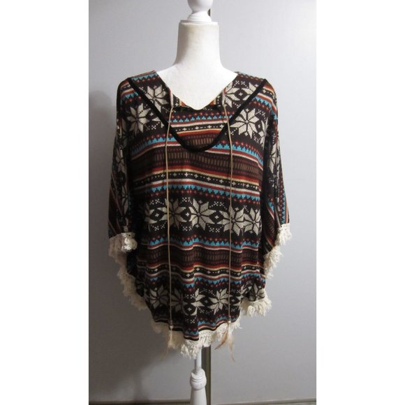 Earthbound Trading One Size Southwestern Snowflake Boho Tassel Poncho - Picture 1 of 6